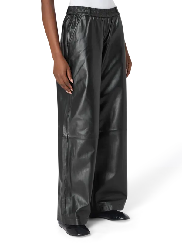 /original/22062_TGAR_Black050_1.png_convert-600x800