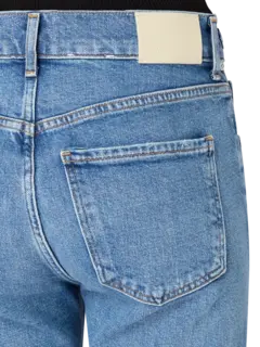 /original/2242-1854_COHM_Alma_5.png_convert-240x320