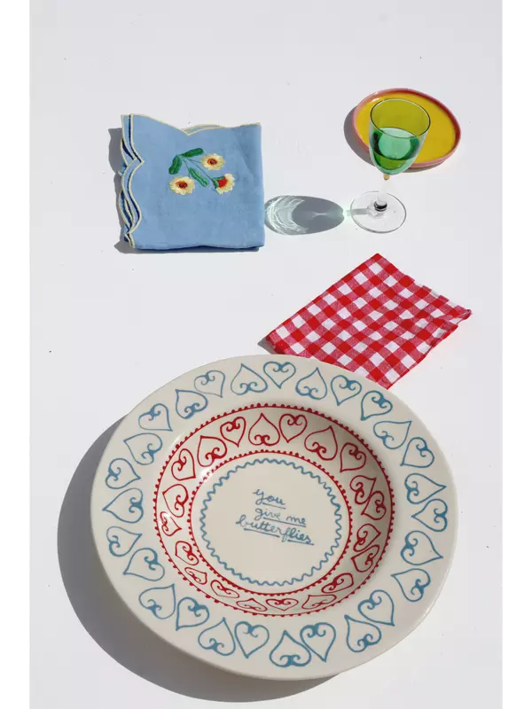 /original/22LRP03YG_LARO_White_2.png_convert-600x800