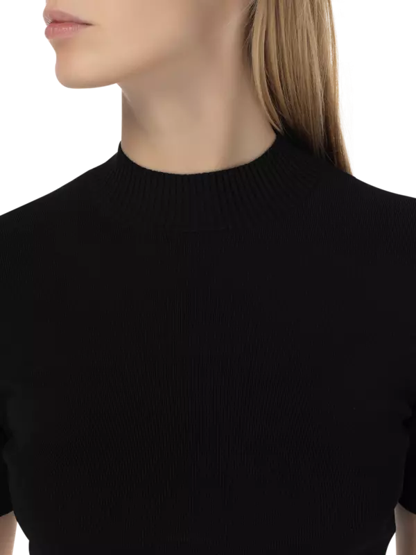 بلوزة ماباراديتا قصيرة