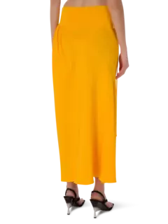 تنورة تريكيترا بتصميم مكشكش