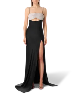 فستان إتيرنيتي طويل بصدرية مزخرفة