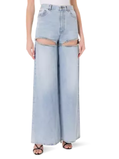 بنطال جينز بقصة أرجل واسعة وفتحة مزينة بالكريستال