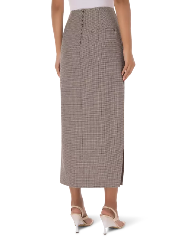 /original/2303S07235_AREA_Brown_Ivor_3.png_convert-600x800