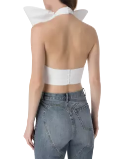 بلوزة بحمالة حول العنق مزينة بالكريستال بتصميم ممزق