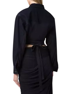 بلوزة سيفيلا من الجينز بتصميم ملتف