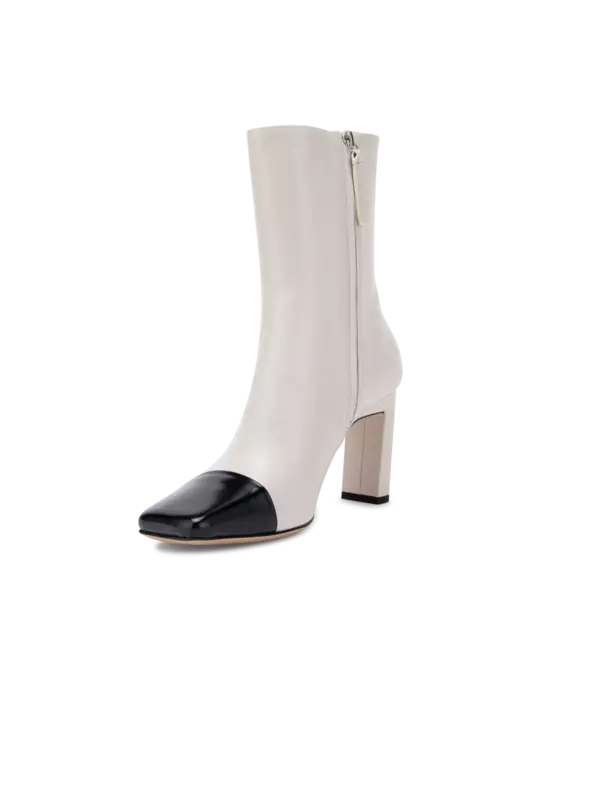 حذاء بوت إيسا