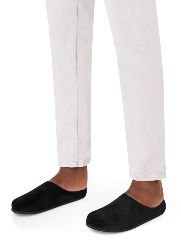 خف من الجلد السويدي سهل الارتداء