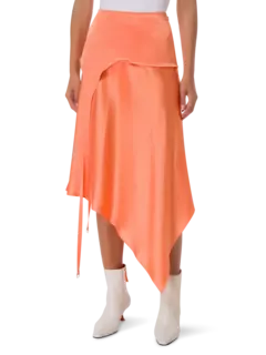 تنورة بقصة غير متماثلة