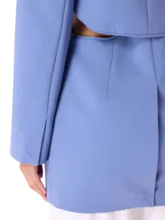 بليزر مزين بثقوب