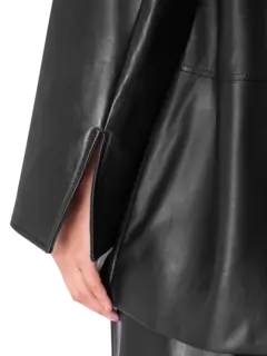 جاكيت تشارلي من الجلد