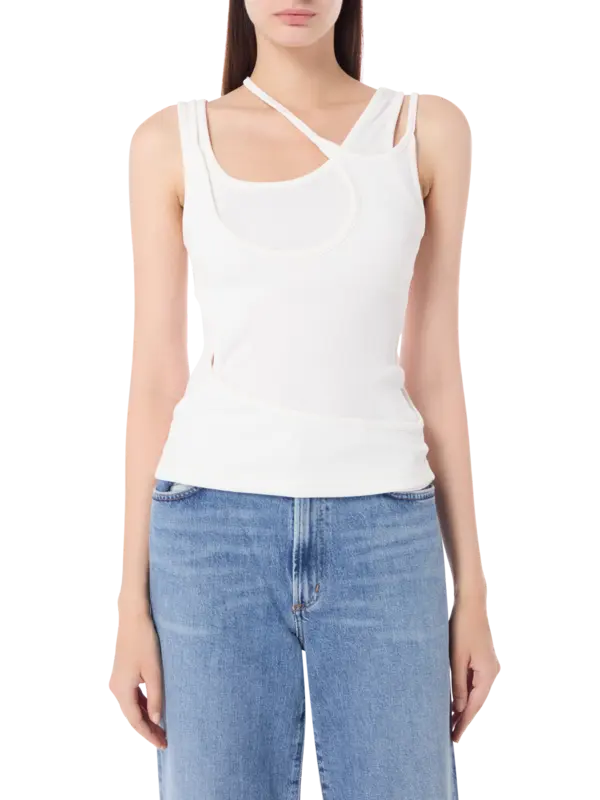 بلوزة بدون أكمام بتصميم متداخل