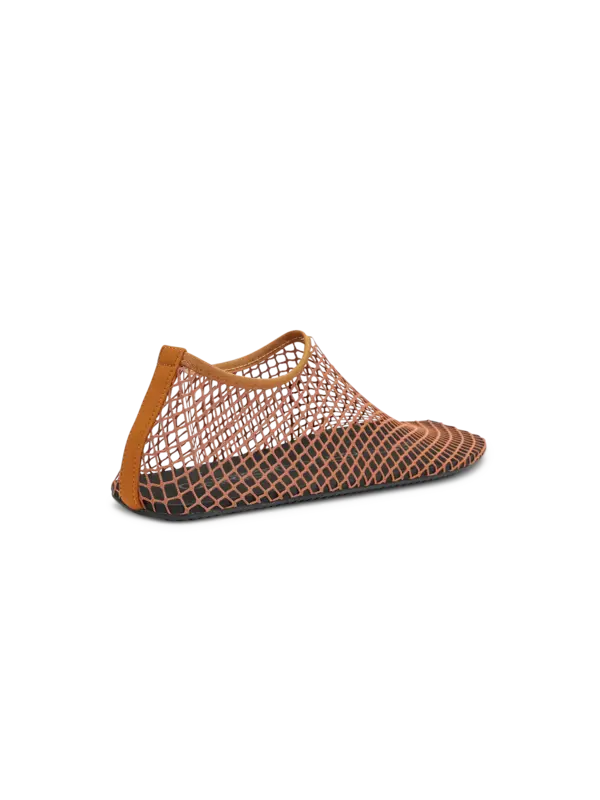 /original/24049264_CHEB_BarnadaBro_4.png_convert-600x800