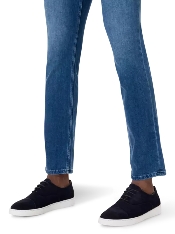 سنيكرز ماجنا برقبة منخفضة