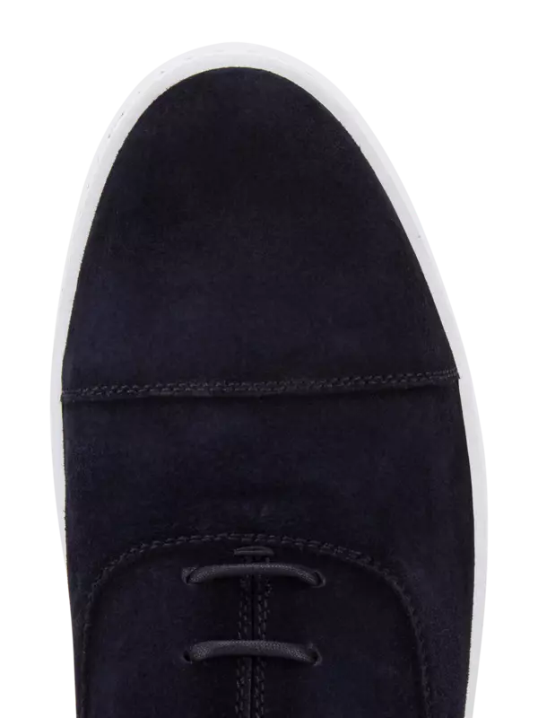 سنيكرز ماجنا برقبة منخفضة