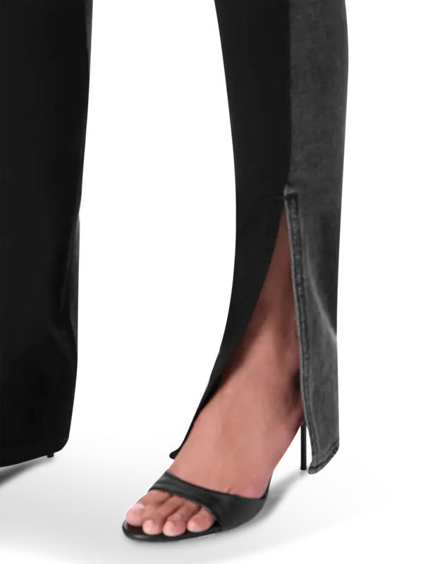 بنطال جينز بقصة بأرجل ضيقة