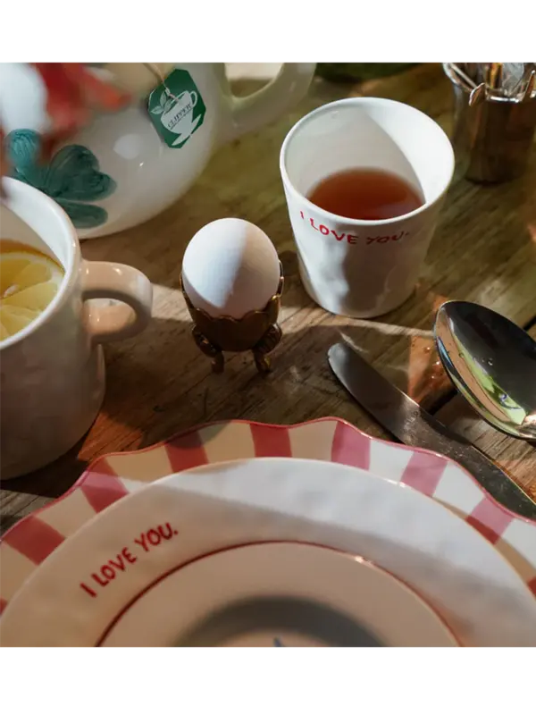 /original/25-2E805010_ANNI_WHITERED_2.png_convert-600x800