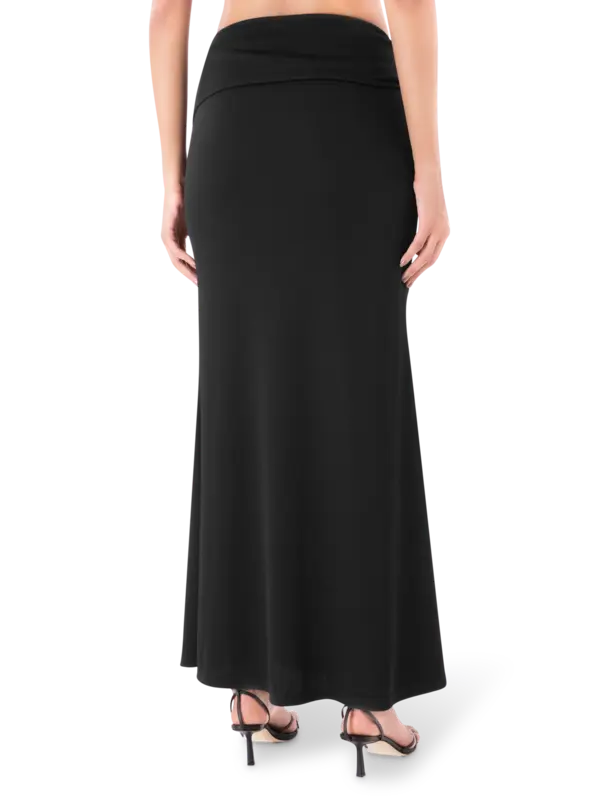 /original/25014502_CHEB_Black_3.png_convert-600x800