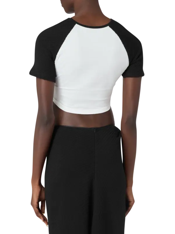 /original/25041549_CHEB_BlackWhite_3.png_convert-600x800