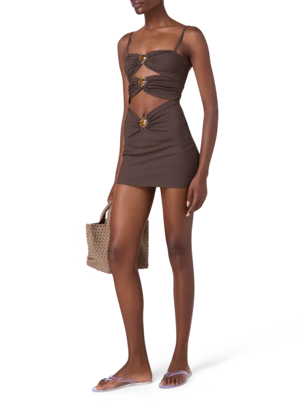 /original/25047367_CHEB_Umber_2.png_convert-600x800