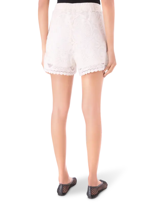 /original/25CR3035_AJE_White_3.png_convert-600x800