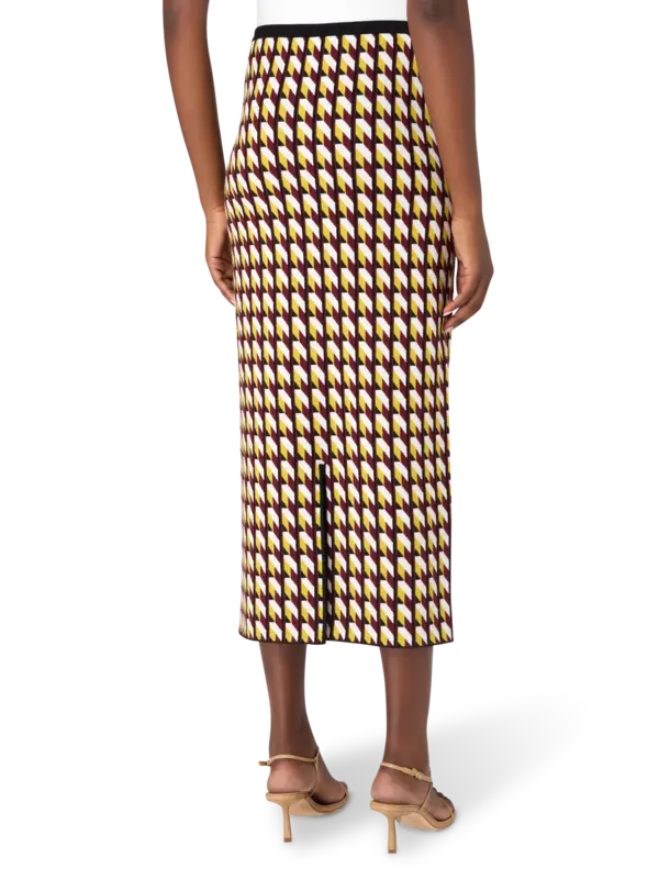 /original/25F036_ZNKV_302 Butter_3.png_convert-600x800