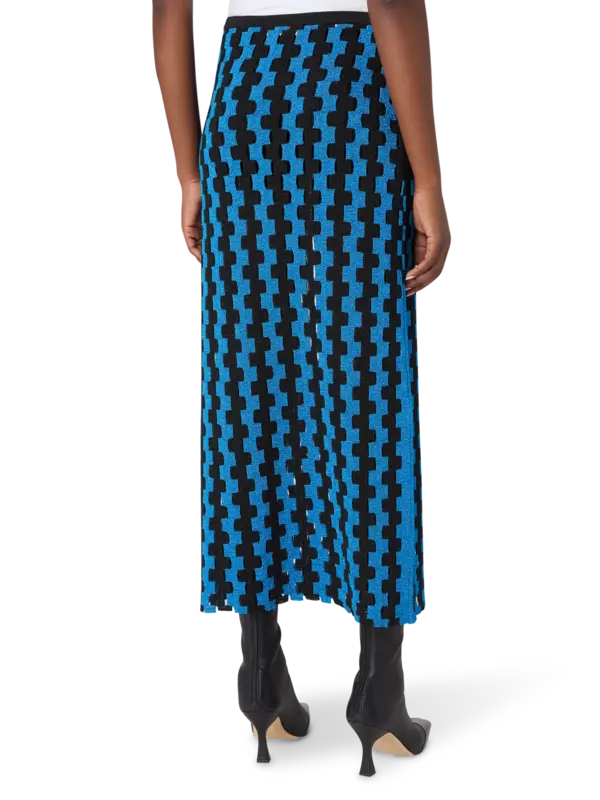 /original/25F063_ZNKV_472 Saphre_3.png_convert-600x800