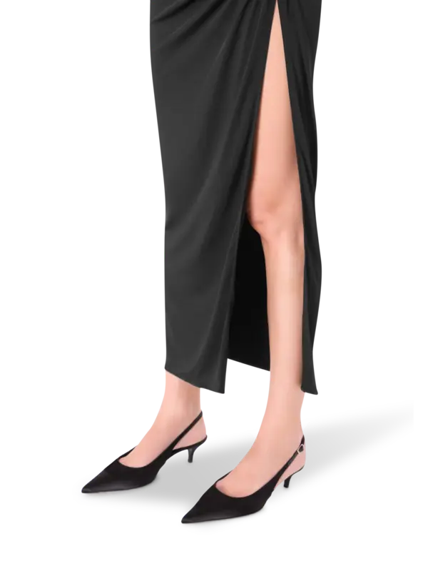 /original/25P3RO16986005_THMU_BLACK 1999_6.png_convert-600x800