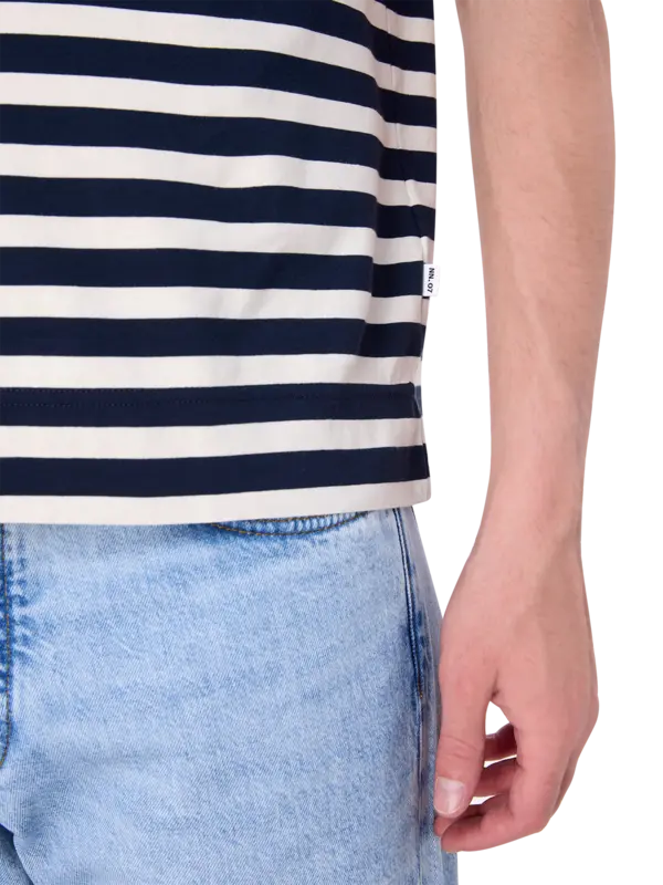 /original/2610000096_NN07_NavyStrip_5.png_convert-600x800