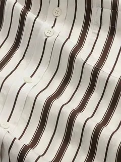 /original/2610000129_NN07_DeepTruff_4.png_convert-240x320