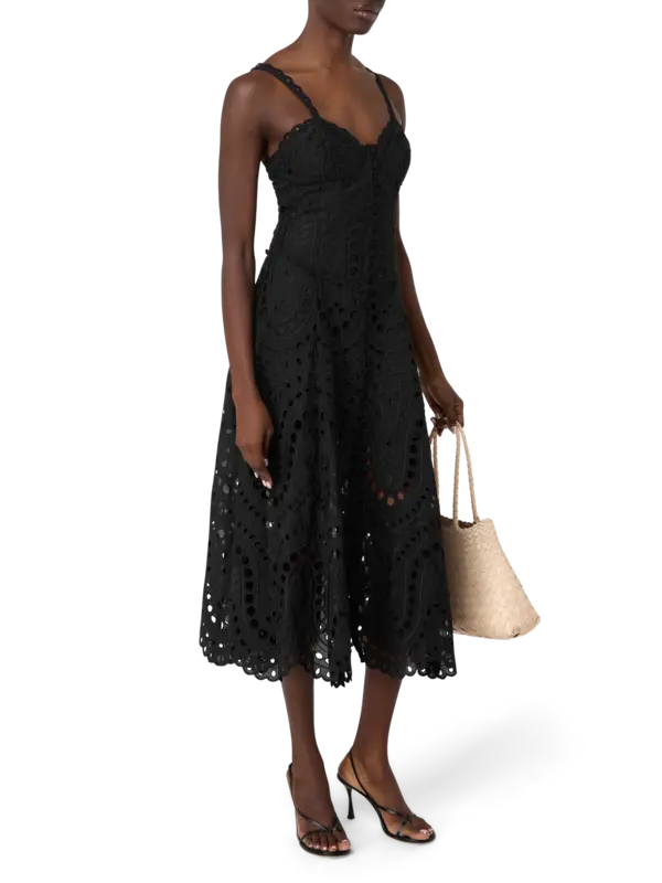 /original/263614_CHRO_BlkSealace_2.png_convert-600x800