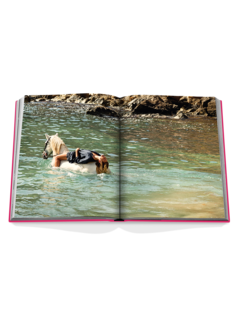 كتاب "Ibiza Bohemia"