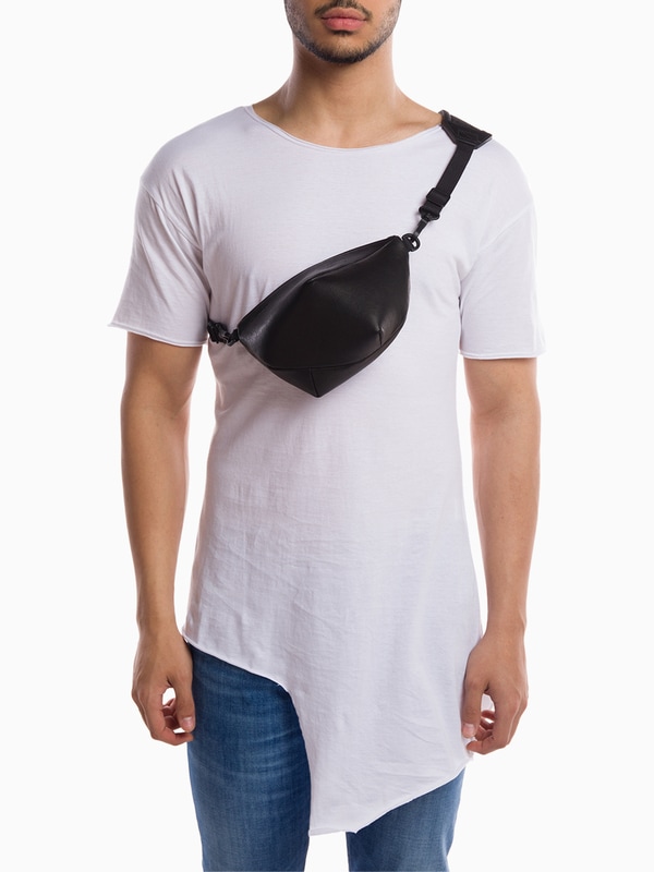 Caillou Sleek Leather Medium