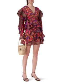 تنورة قصيرة مزينة بطبعة زهور زاهية