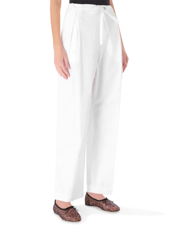 /original/3160191_KHTE_White 100_1.png_convert-600x800