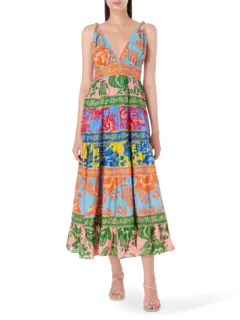 فستان طويل من الدانتيل بتصميم مستوحى من الحديقة مع أوشحة