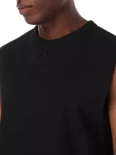 فيست من الصوف بدون أكمام