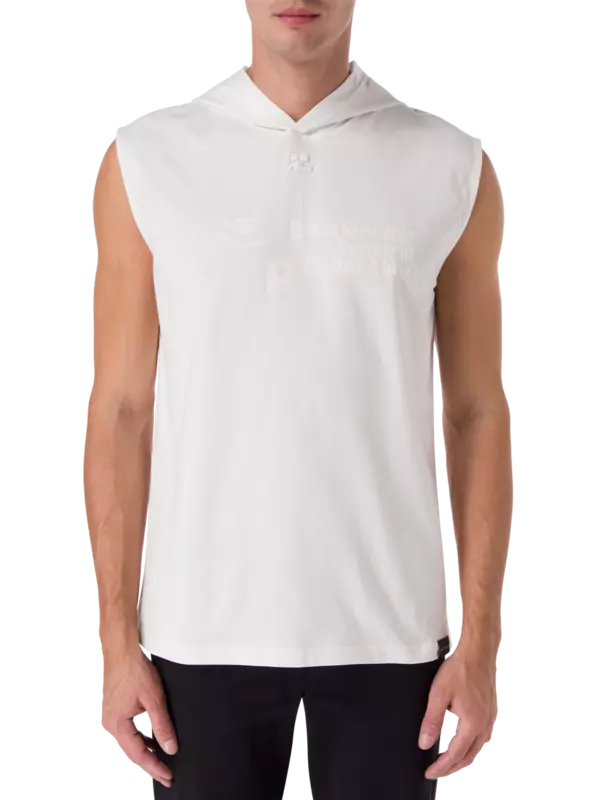 تيشيرت بغطاء للرأس وبدون أكمام مزين بطبعة