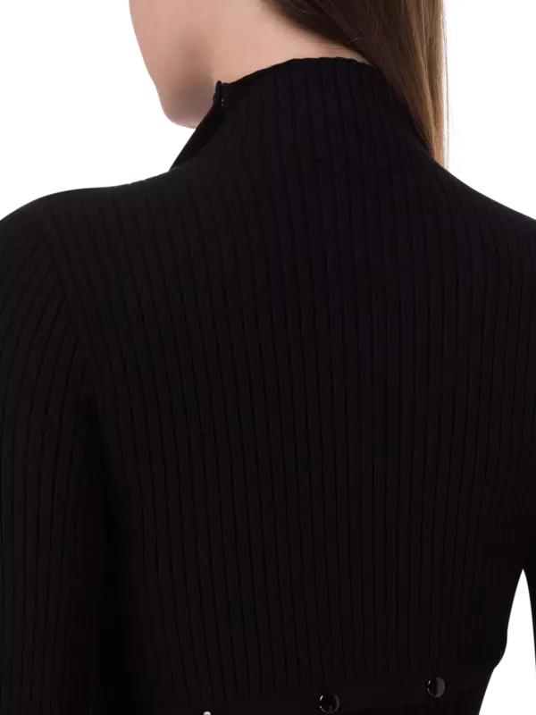 فستان طويل محبوك ومضلع بتصميم متعدد