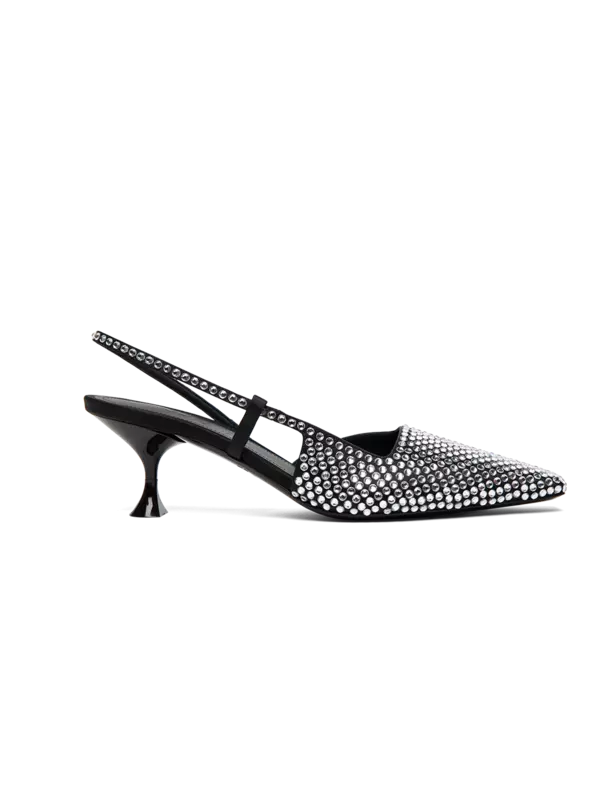 صندل إيزا مرصع بحزام حول الكاحل