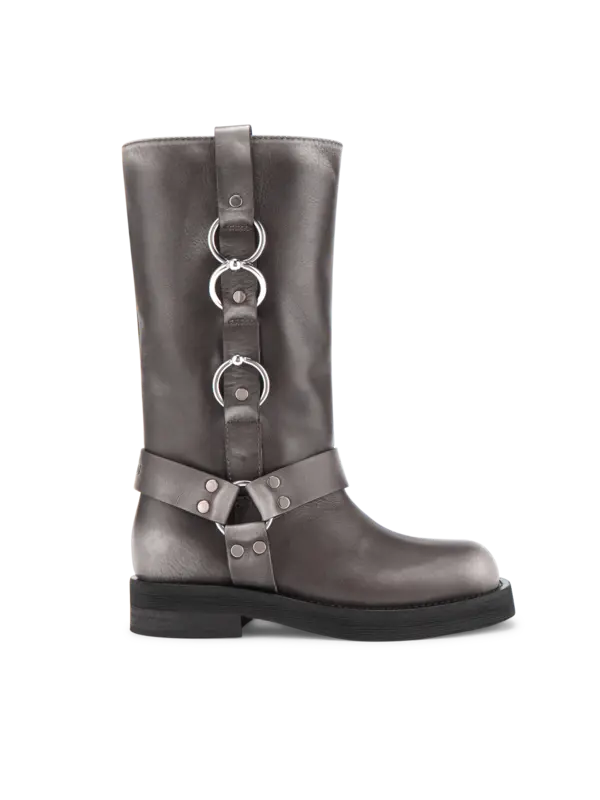 حذاء بوت بلير مسطح مزين بثقوب