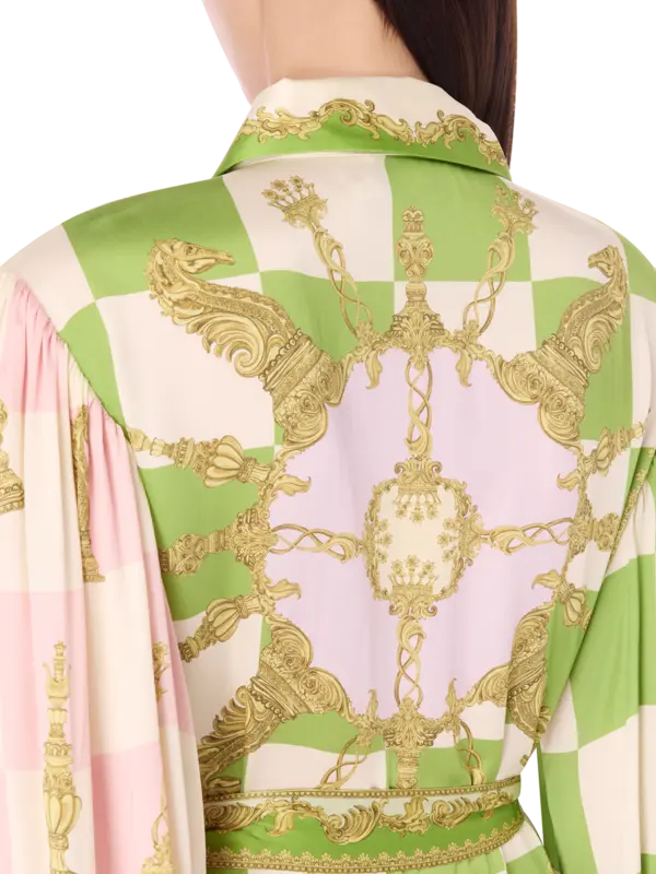 فستان بنمط قميص وأكمام طويلة من الحرير بنقشة مربعات