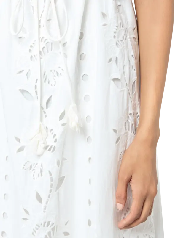 /original/341980_FRIO_Off White_5.png_convert-600x800