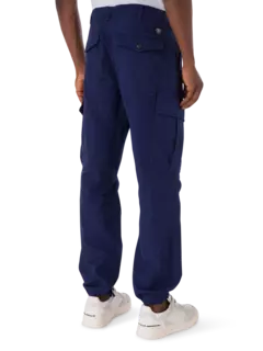 بنطال بقصة مريحة