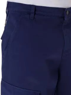 بنطال بقصة مريحة