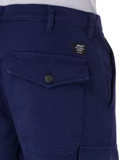 بنطال بقصة مريحة