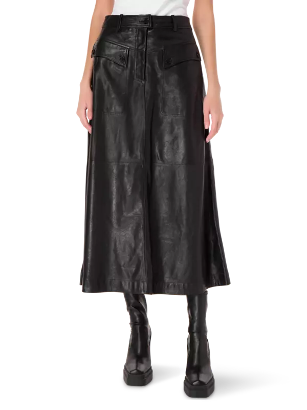 تنورة جلد متوسطة الطول