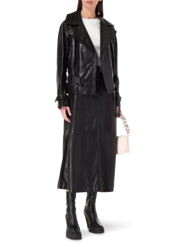 تنورة جلد متوسطة الطول