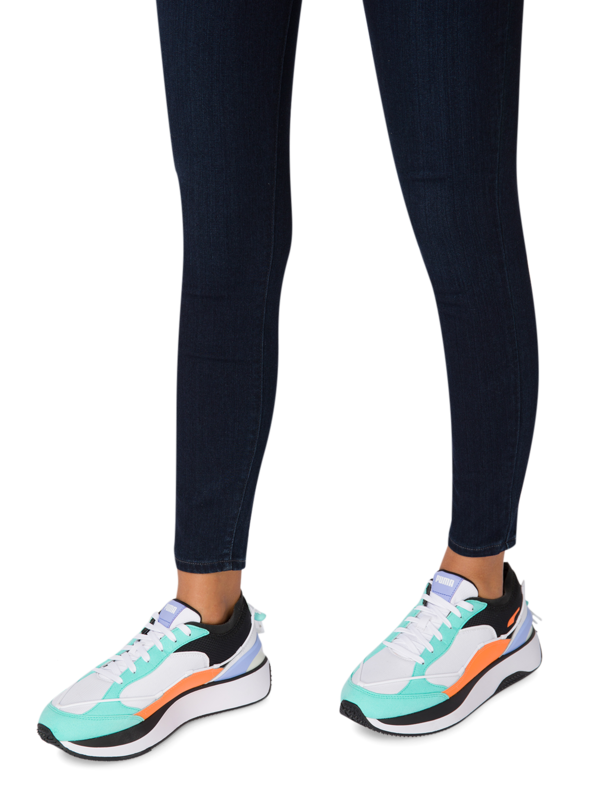 /original/38161402_PUMA_White-Elek_5.png_convert-600x800