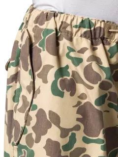 بنطال بتصميم عسكري